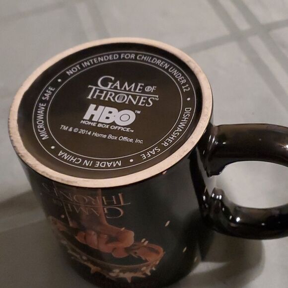 Game Of Thrones MUG Coming Ceramic BLACK HBO 2014 - Picture 4 of 4